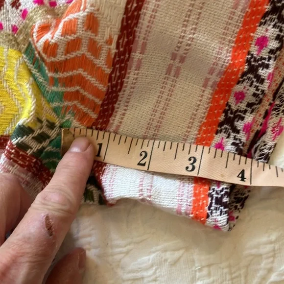 Super cute Aztec “patchwork” “weaved” pattern short w/side zip. - Picture 10 of 11